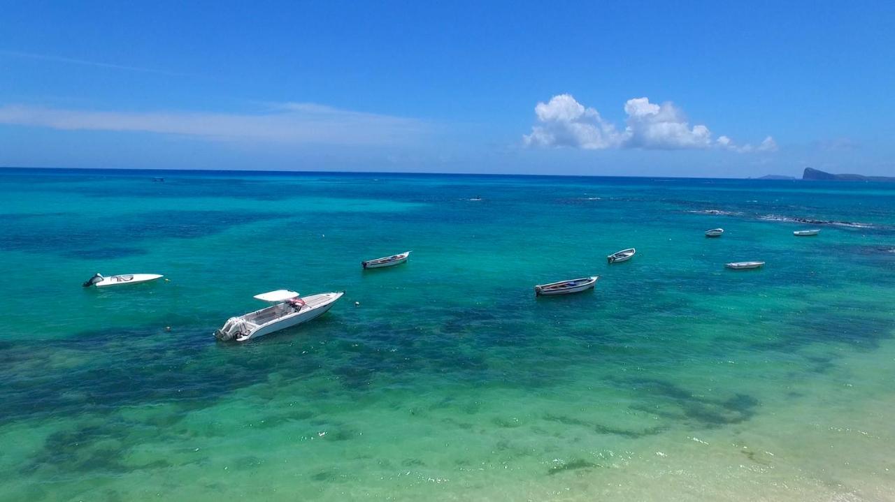 Villa Horizon By Dream Escapes, Beachfront Villa Pointe aux Canonniers Bagian luar foto