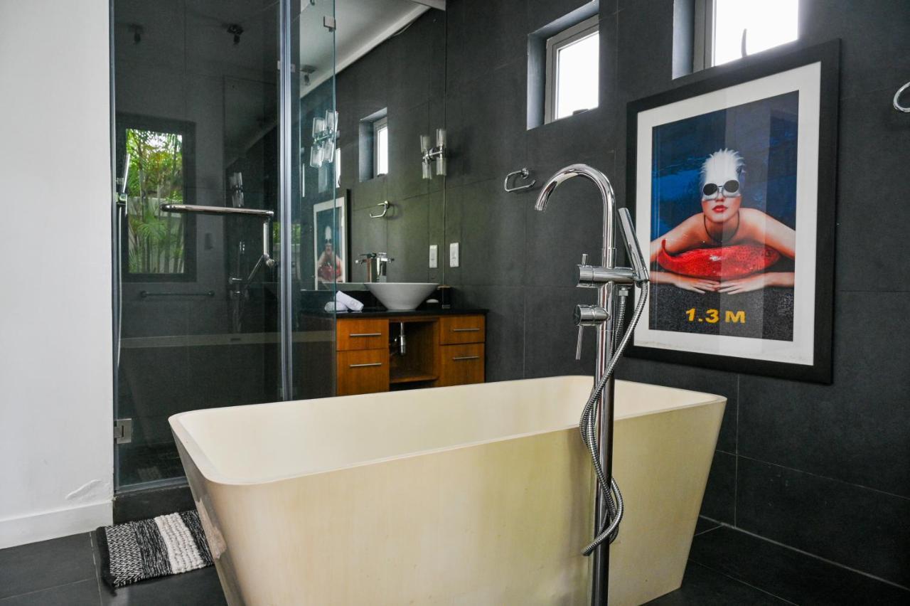 Villa Horizon By Dream Escapes, Beachfront Villa Pointe aux Canonniers Bagian luar foto